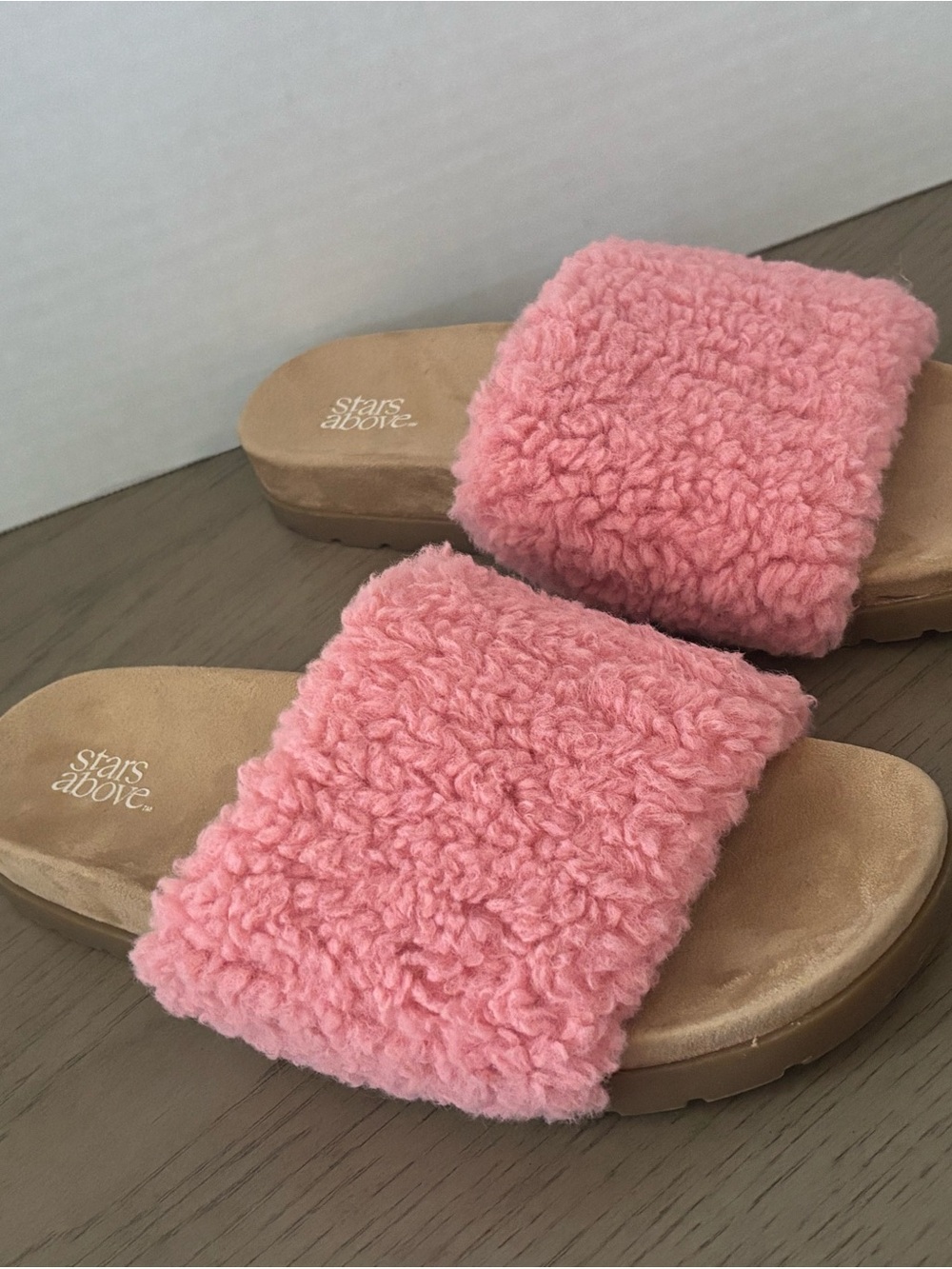 Pink Fuzzy Sherpa Stars Above Vegan Faux Fur Slide Sandals size 7 House Shoes